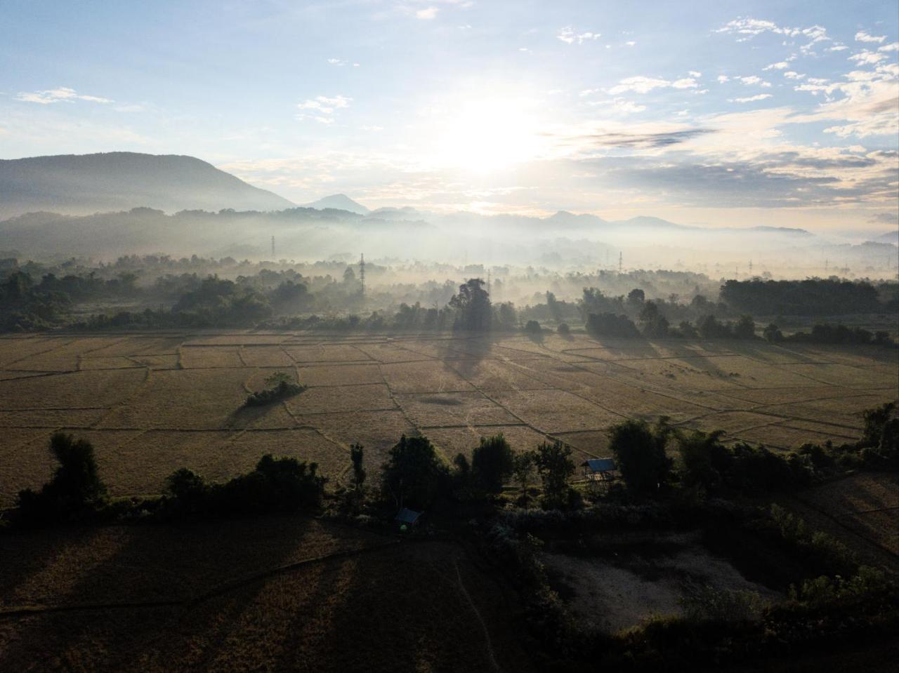 Sansan Resort Vang Vieng Buitenkant foto